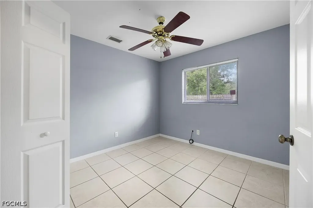 524 NE 24th Place Cape Coral FL 33909