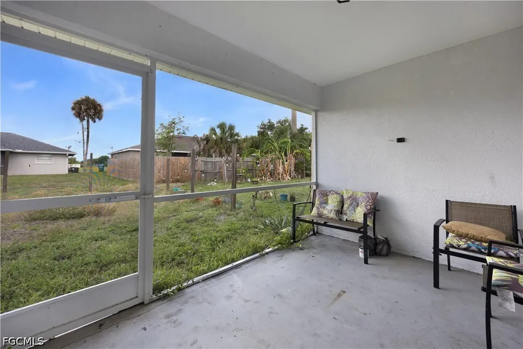524 NE 24th Place Cape Coral FL 33909