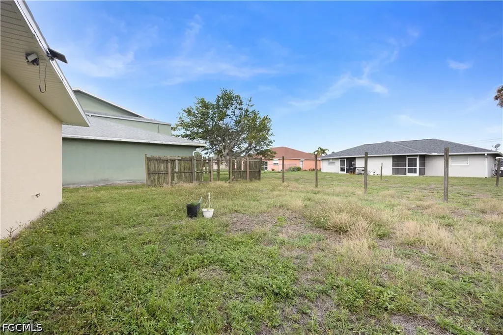 524 NE 24th Place Cape Coral FL 33909