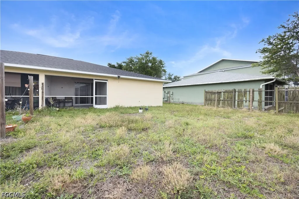 524 NE 24th Place Cape Coral FL 33909