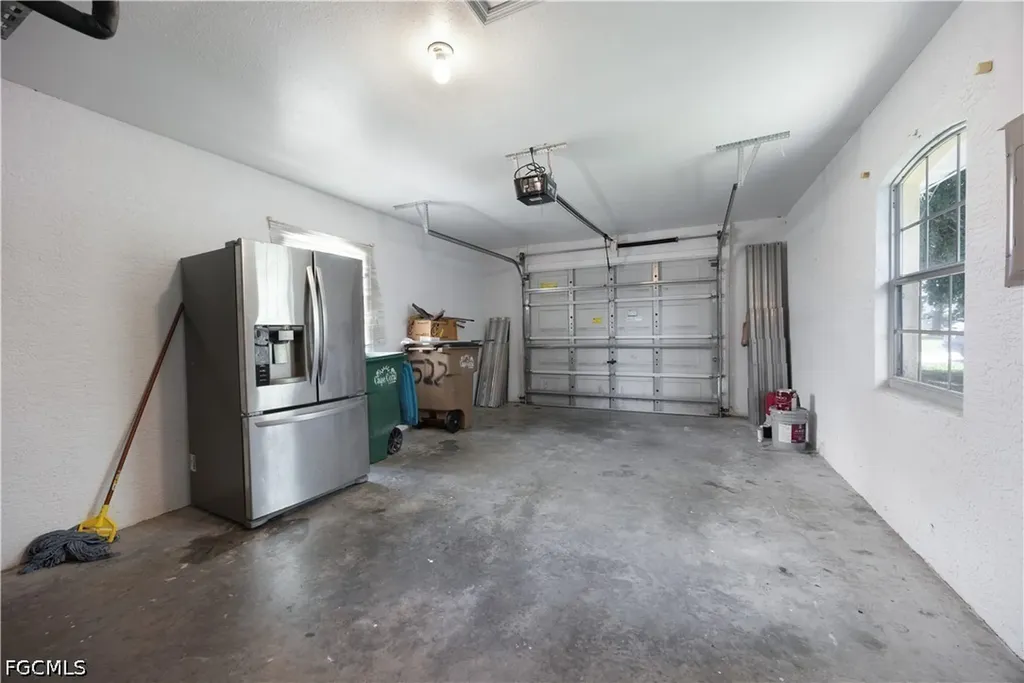 524 NE 24th Place Cape Coral FL 33909