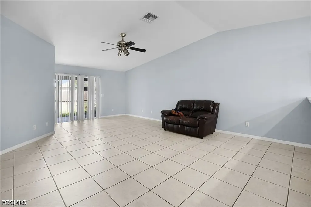 524 NE 24th Place Cape Coral FL 33909