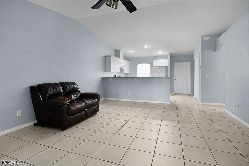 524 NE 24th Place Cape Coral FL 33909