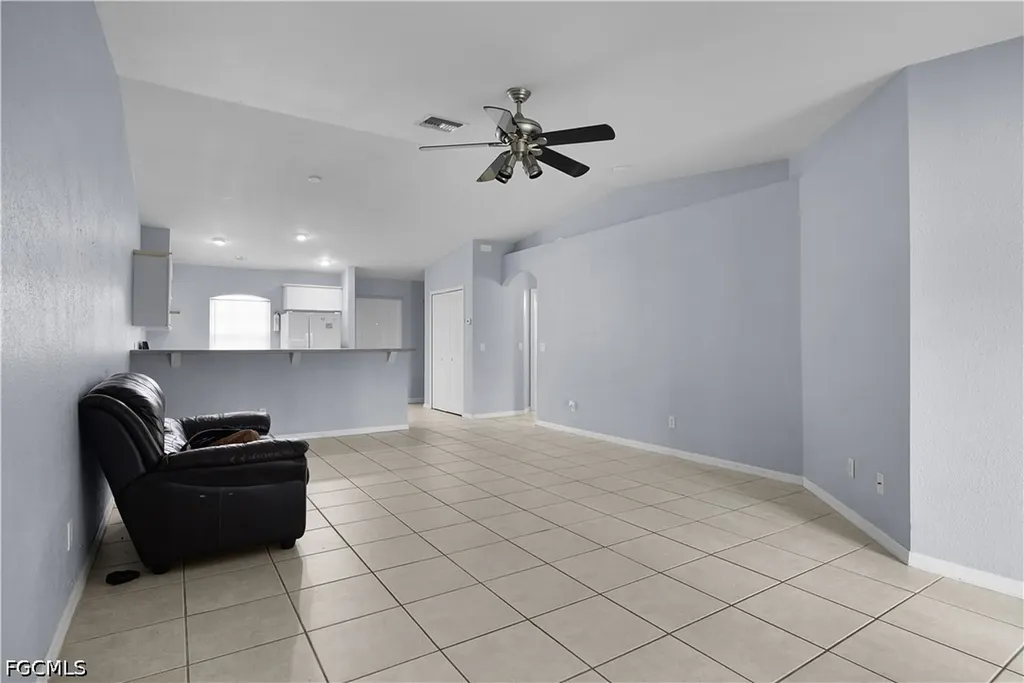 524 NE 24th Place Cape Coral FL 33909