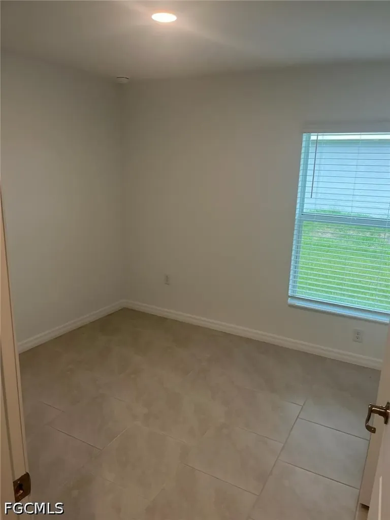 3924 NE 17th Avenue Cape Coral FL 33909