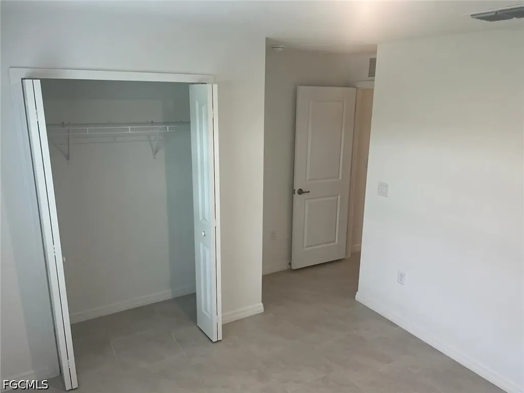 3924 NE 17th Avenue Cape Coral FL 33909