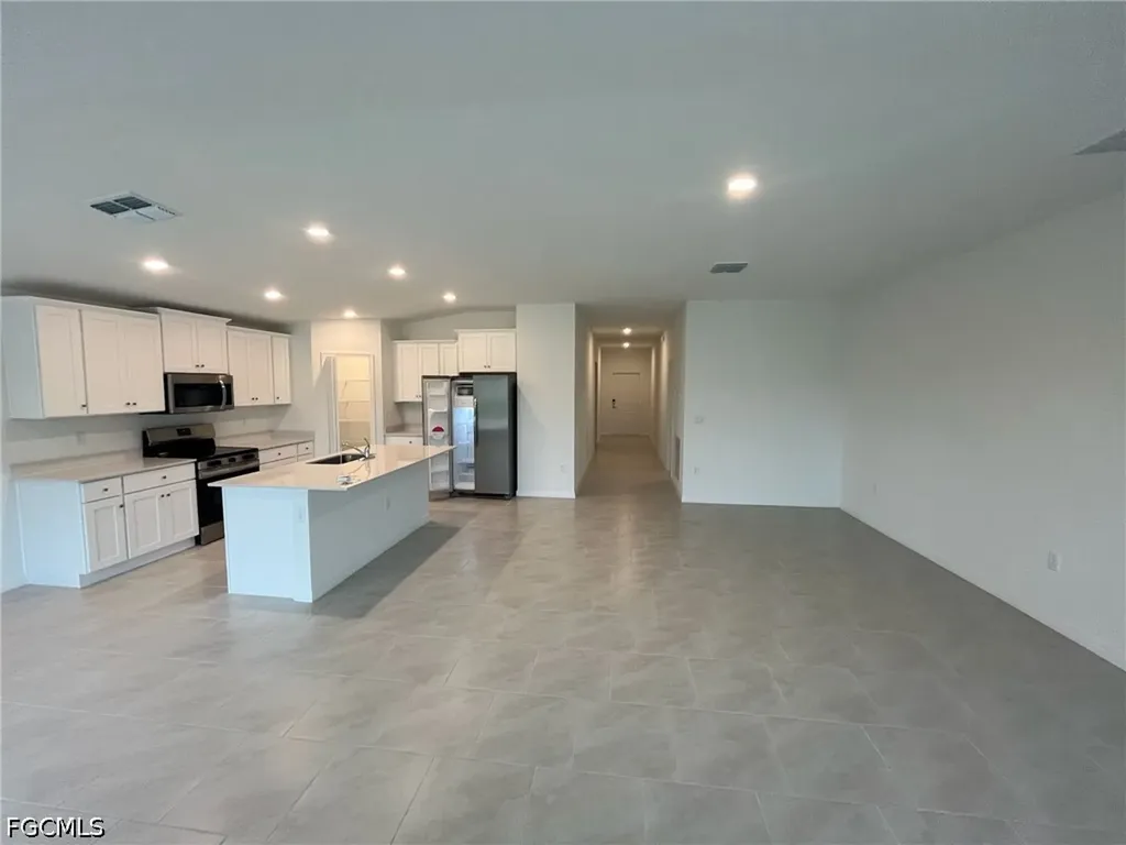 3924 NE 17th Avenue Cape Coral FL 33909