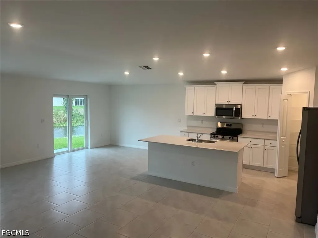 3924 NE 17th Avenue Cape Coral FL 33909