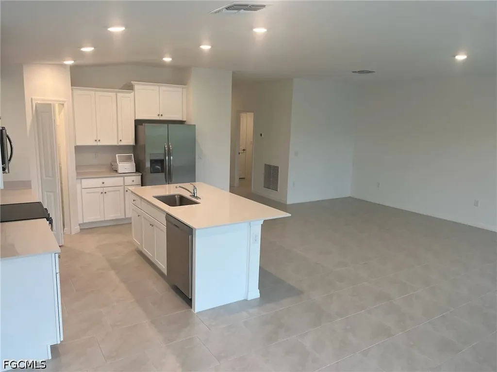 3924 NE 17th Avenue Cape Coral FL 33909
