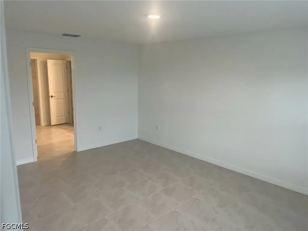 3924 NE 17th Avenue Cape Coral FL 33909
