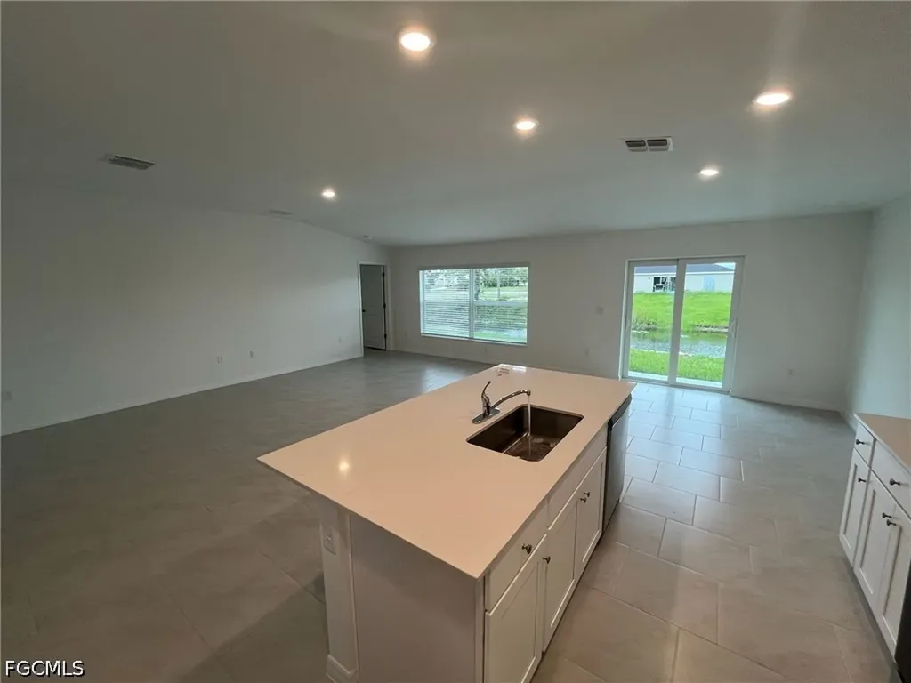 3924 NE 17th Avenue Cape Coral FL 33909