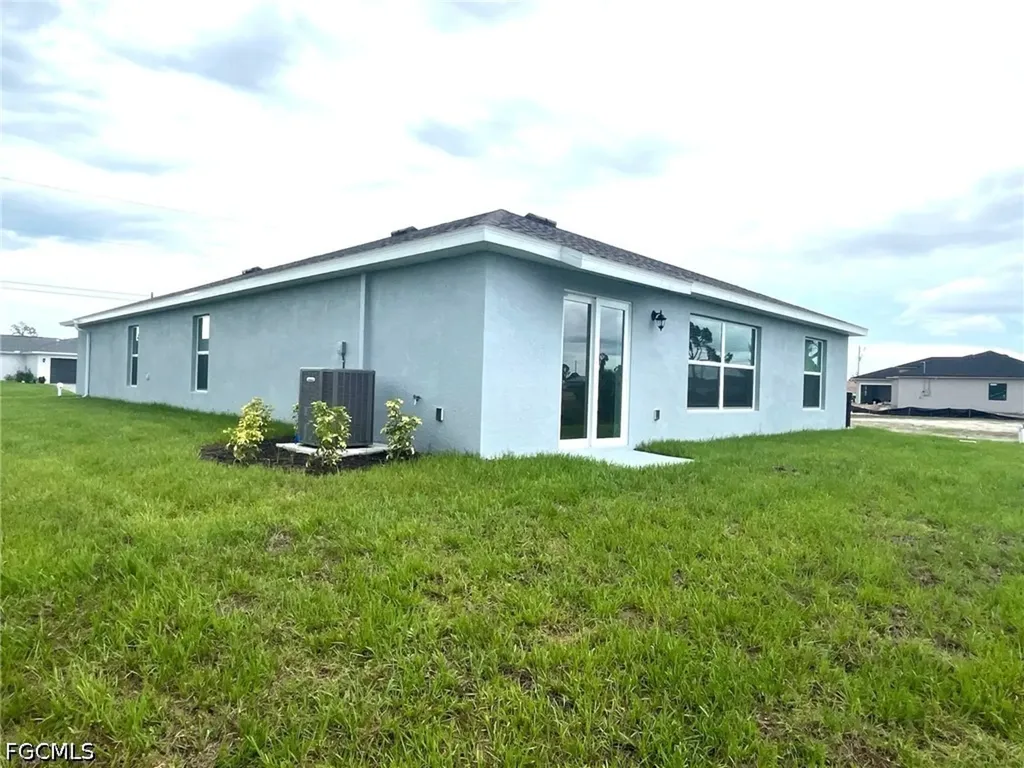 3924 NE 17th Avenue Cape Coral FL 33909