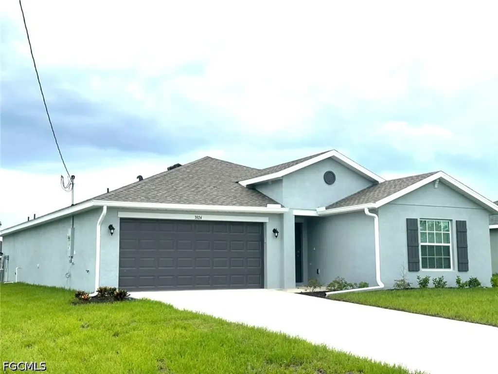 3924 NE 17th Avenue Cape Coral FL 33909