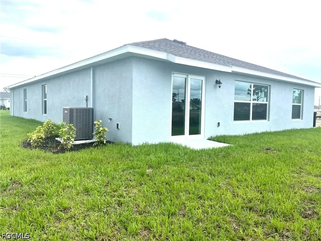 3924 NE 17th Avenue Cape Coral FL 33909