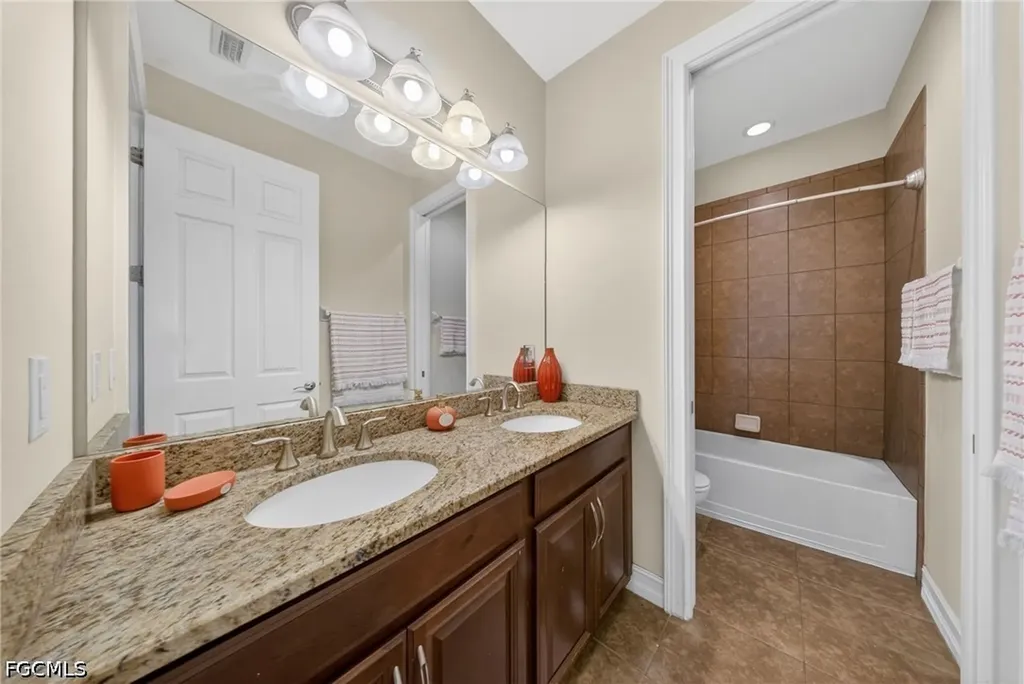 3330 Banyon Hollow Loop North Fort Myers FL 33903