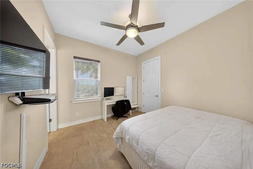 3330 Banyon Hollow Loop North Fort Myers FL 33903