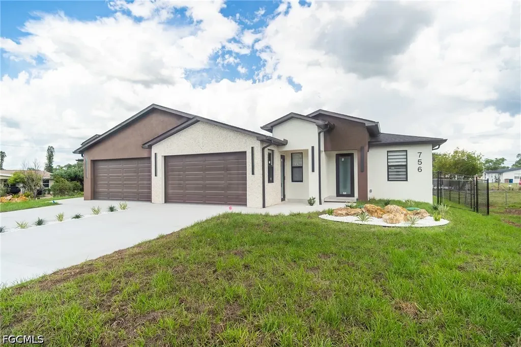 758 Gerald Avenue Lehigh Acres FL 33936