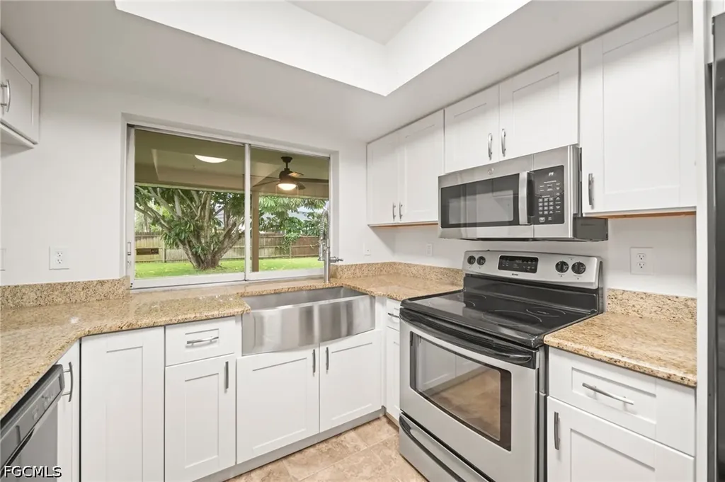 210 NE 10th Avenue Cape Coral FL 33909