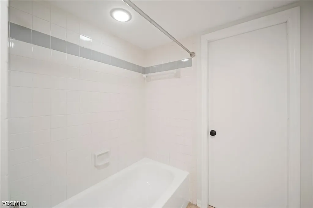 210 NE 10th Avenue Cape Coral FL 33909