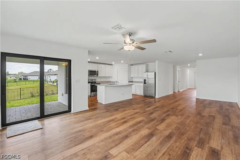 835 Gen D Macarthur Avenue Labelle FL 33935