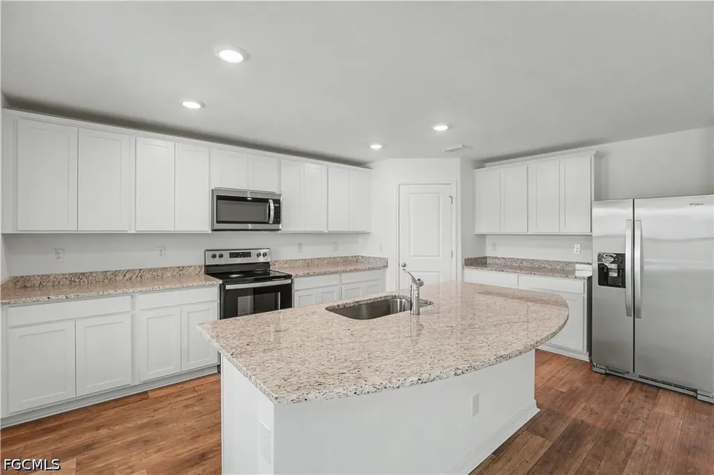 835 Gen D Macarthur Avenue Labelle FL 33935