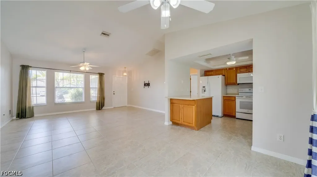 921 SE 35th Street Cape Coral FL 33904