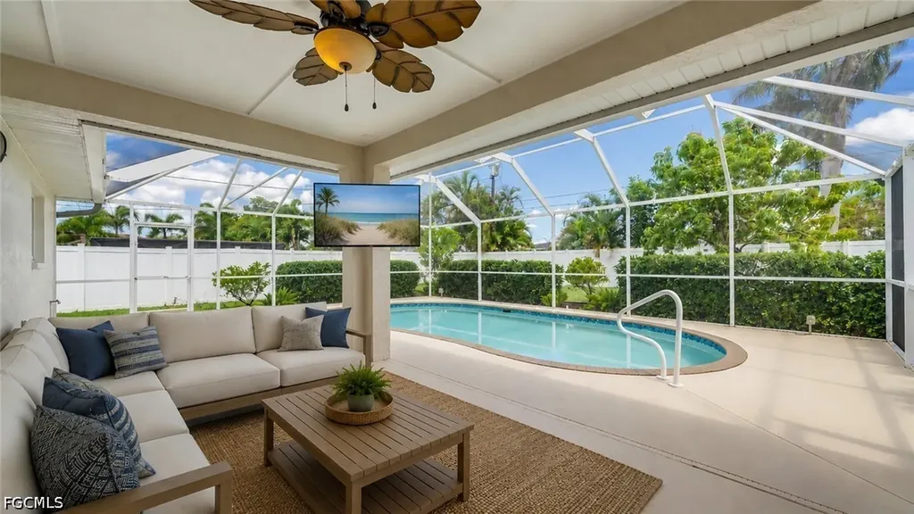 921 SE 35th Street Cape Coral FL 33904