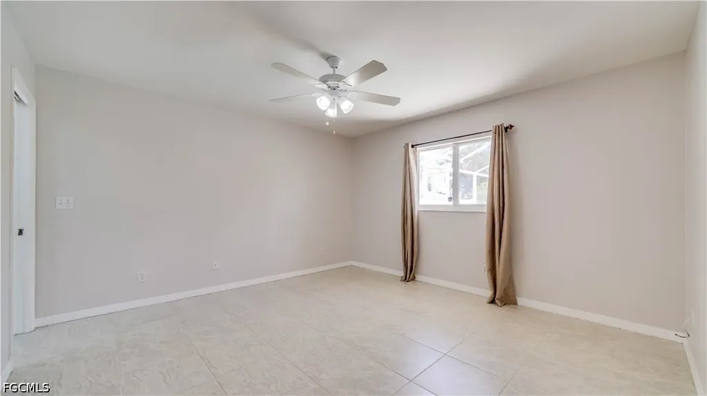 921 SE 35th Street Cape Coral FL 33904