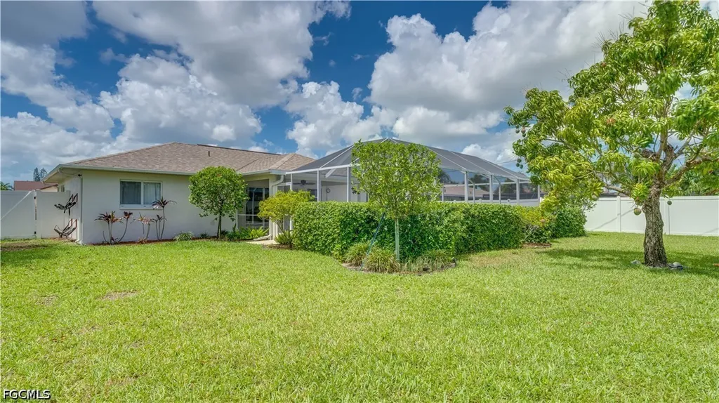921 SE 35th Street Cape Coral FL 33904
