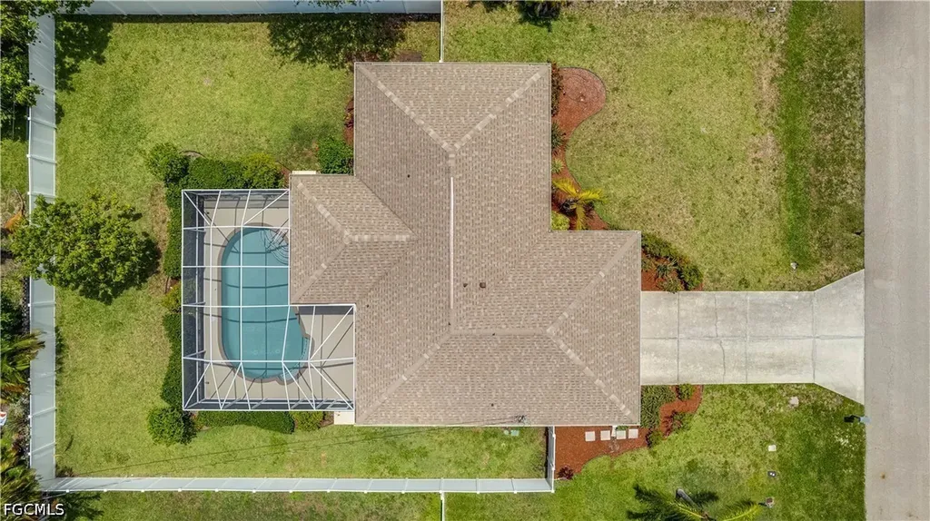 921 SE 35th Street Cape Coral FL 33904