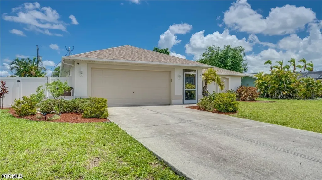 921 SE 35th Street Cape Coral FL 33904