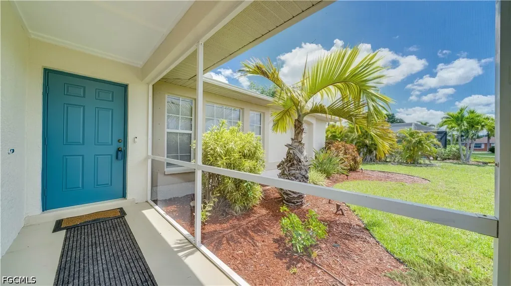 921 SE 35th Street Cape Coral FL 33904