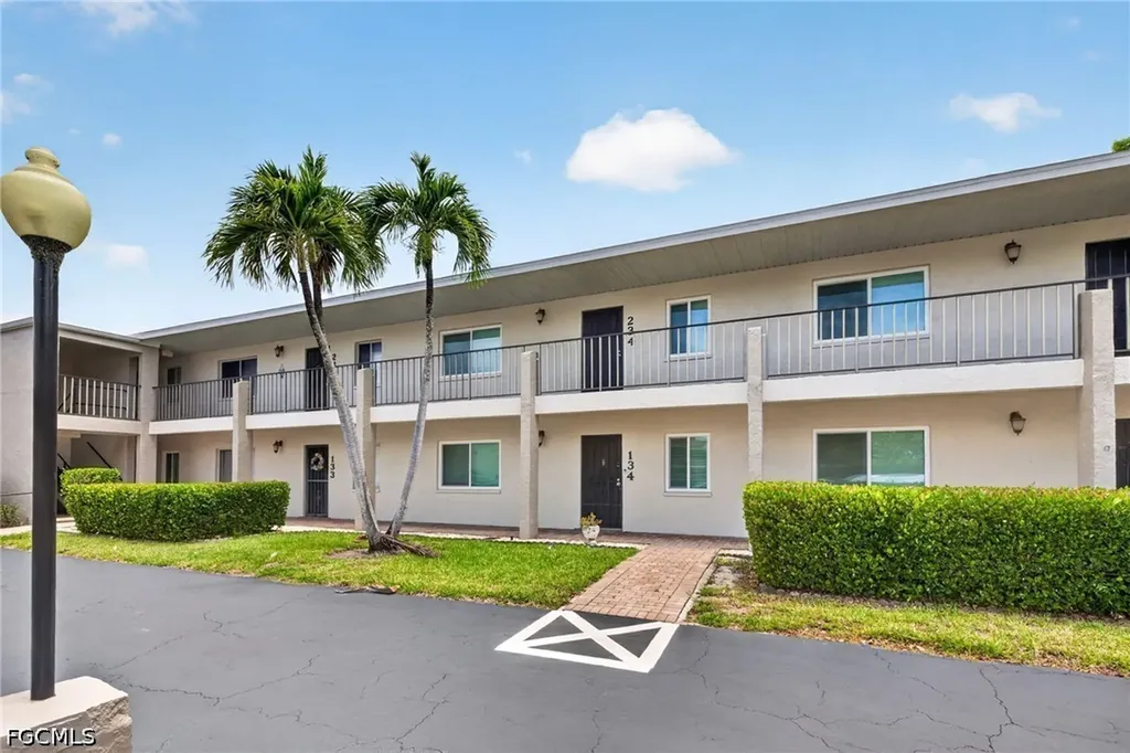 6184 Michelle Way Fort Myers FL 33919
