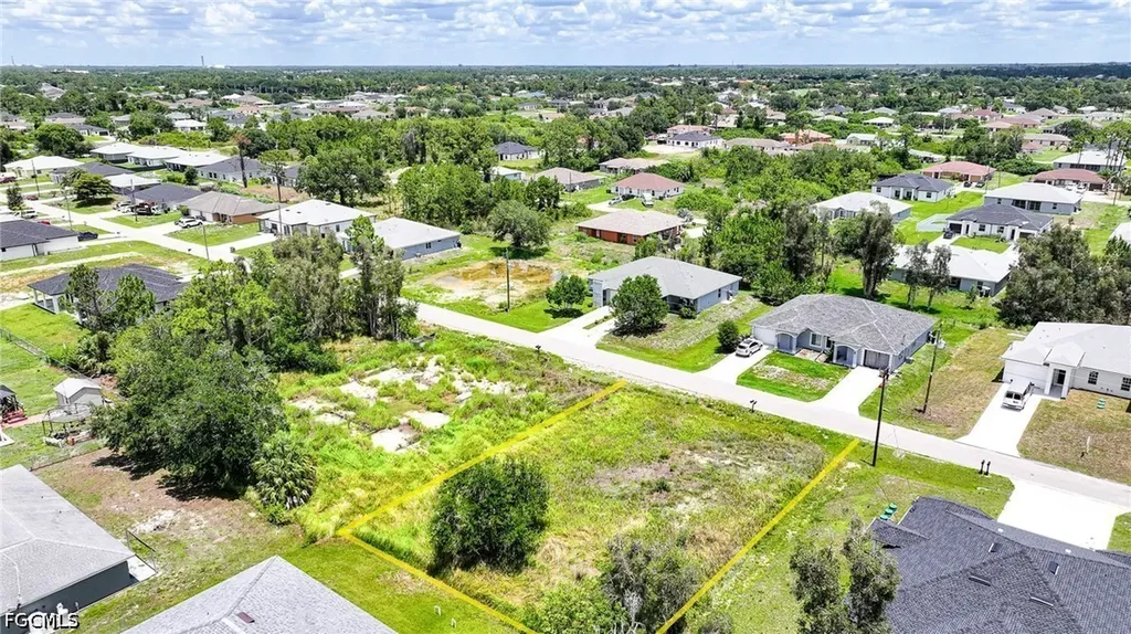 4713/4715 27th Street SW Lehigh Acres FL 33973