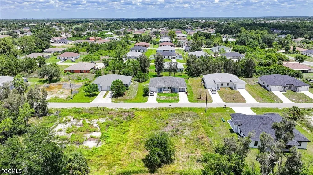 4713/4715 27th Street SW Lehigh Acres FL 33973