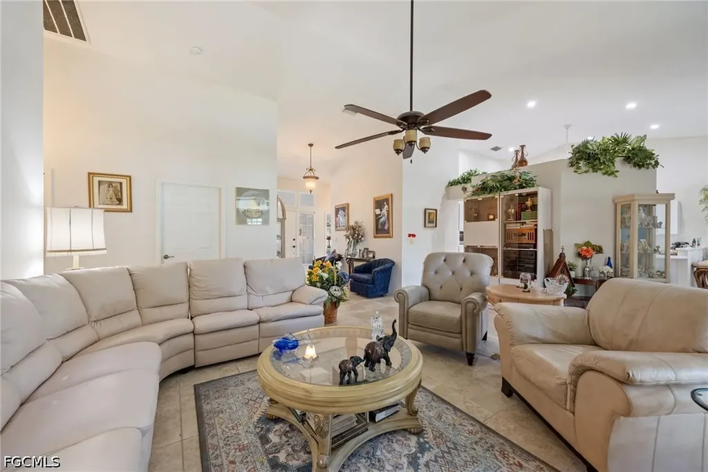 511 SE 24th Street Cape Coral FL 33990
