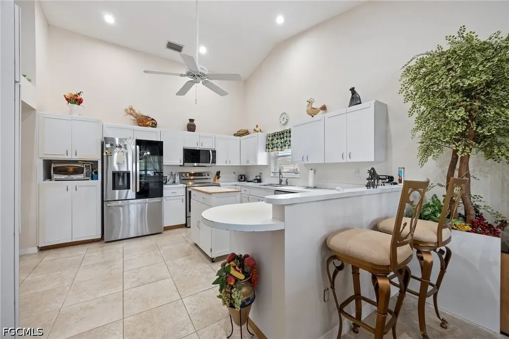 511 SE 24th Street Cape Coral FL 33990