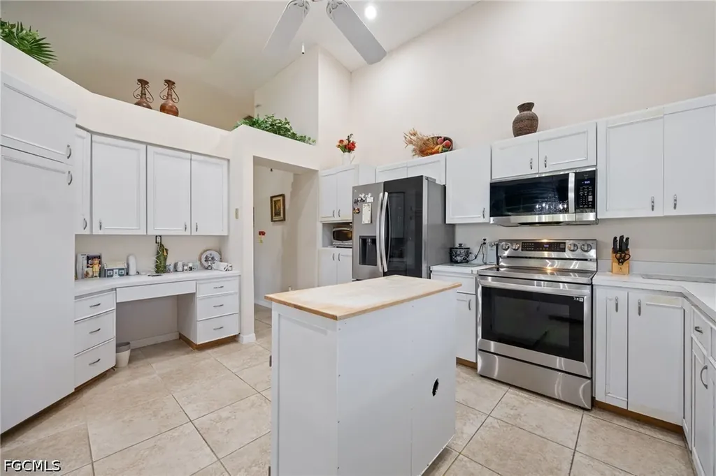 511 SE 24th Street Cape Coral FL 33990