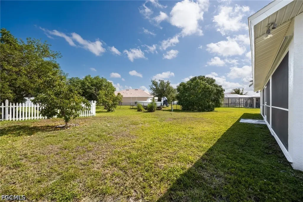 511 SE 24th Street Cape Coral FL 33990