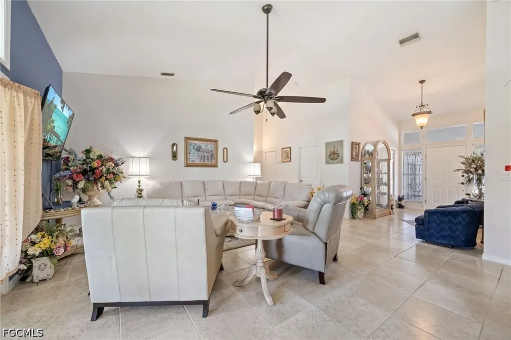 511 SE 24th Street Cape Coral FL 33990