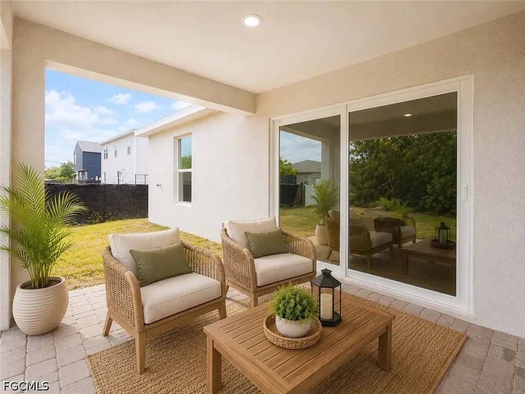2925 NE 6th Avenue Cape Coral FL 33909