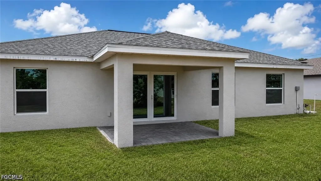 2925 NE 6th Avenue Cape Coral FL 33909