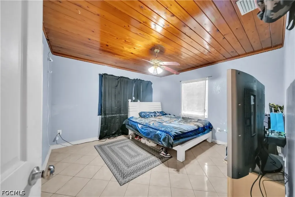 422 Bellair Road Fort Myers FL 33905