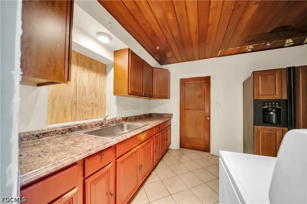 422 Bellair Road Fort Myers FL 33905