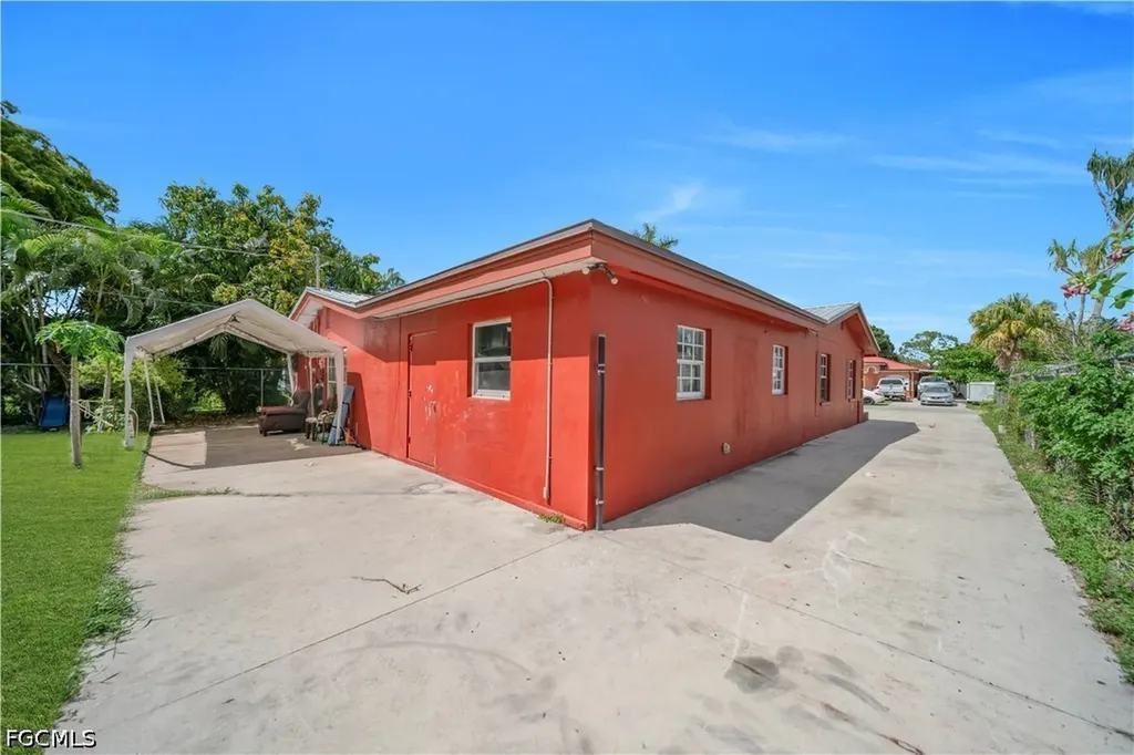 422 Bellair Road Fort Myers FL 33905