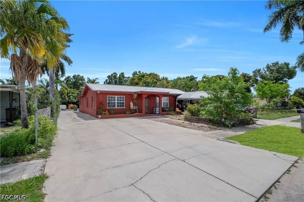 422 Bellair Road Fort Myers FL 33905