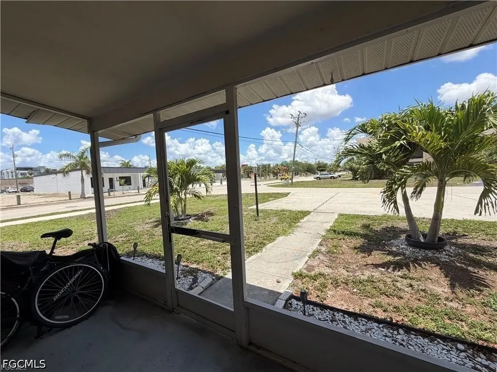 4902 Victoria Drive Cape Coral FL 33904