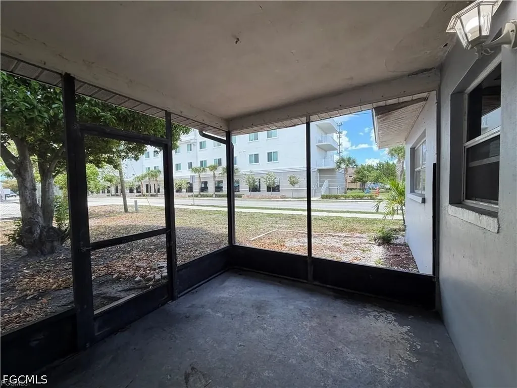 4902 Victoria Drive Cape Coral FL 33904