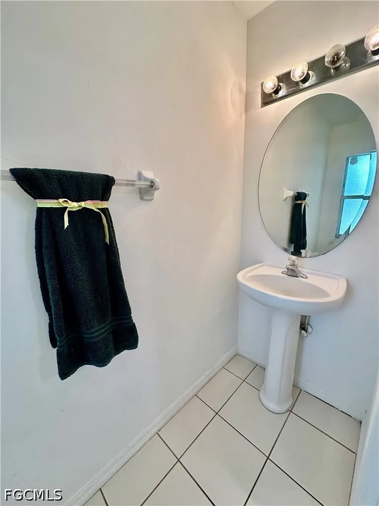 3614 Pine Oak Circle Fort Myers FL 33916