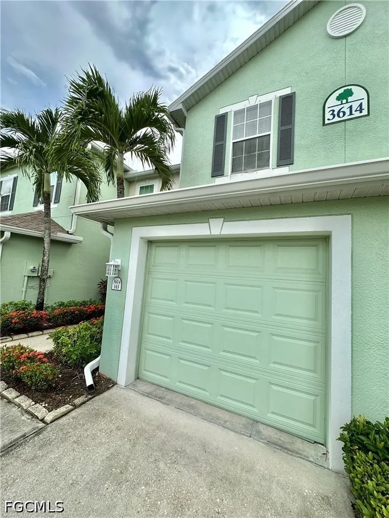 3614 Pine Oak Circle Fort Myers FL 33916